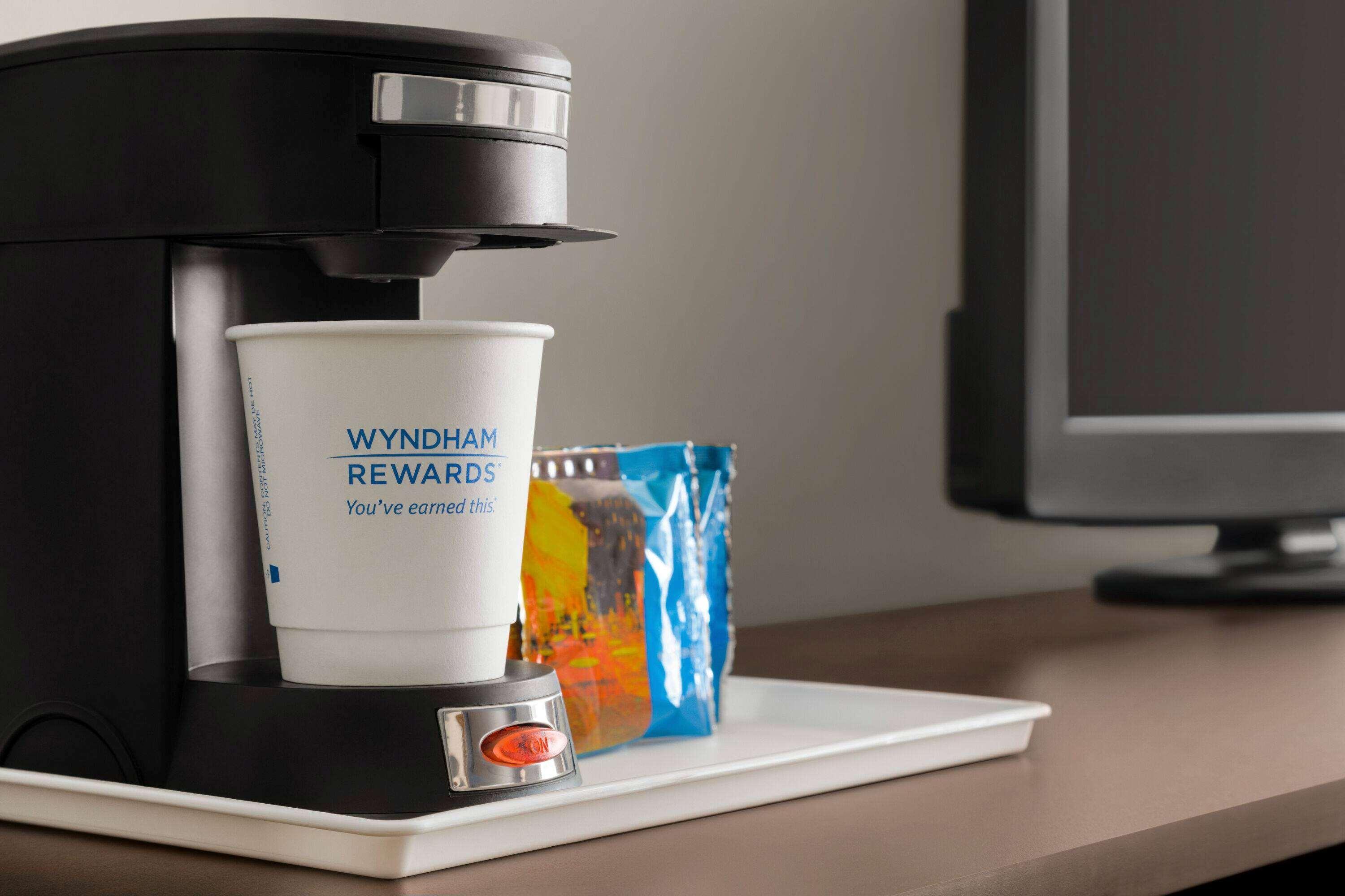 Travelodge By Wyndham Timmins Exteriör bild